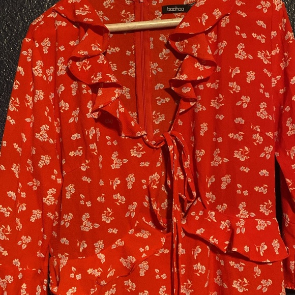 Women’s red dress nice flowy dress - Picture 2 of 6